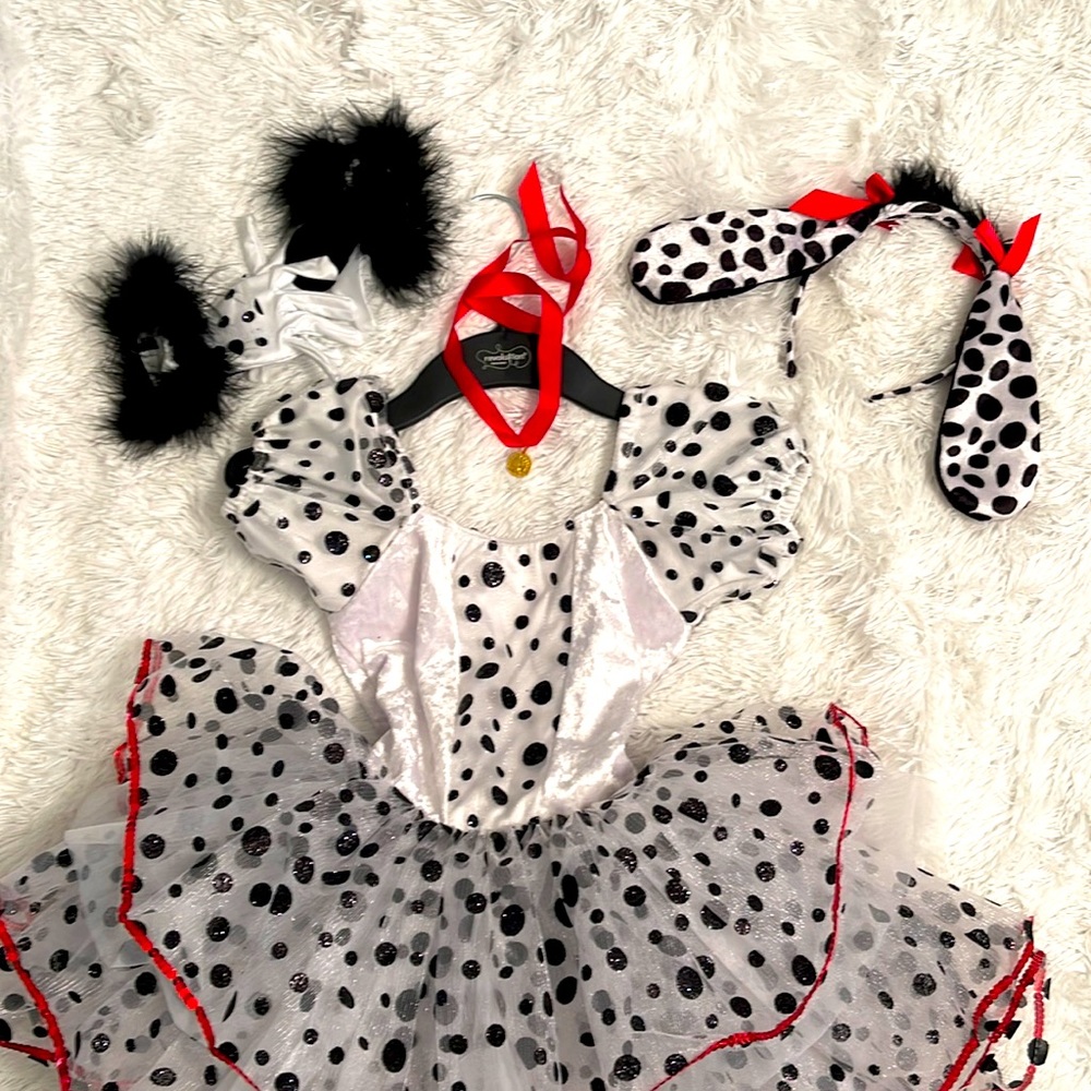 Girls Dalmatian DANCE, BALLET or COSTUME. Size MC.